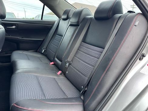 Used 2015 Toyota Camry SE FWD image 13