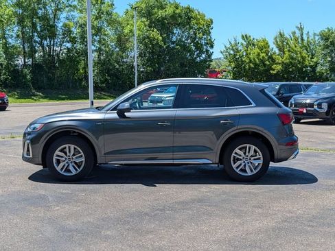 Used 2023 Audi Q5 2.0T Premium w/ Convenience Package AWD/4WD image 3