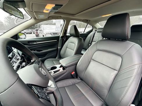 New 2025 Nissan Altima 2.5 SR w/ SR Premium Package image 13