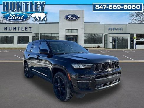 Used 2023 Jeep Grand Cherokee L Limited w/ Luxury Tech Group II image 4