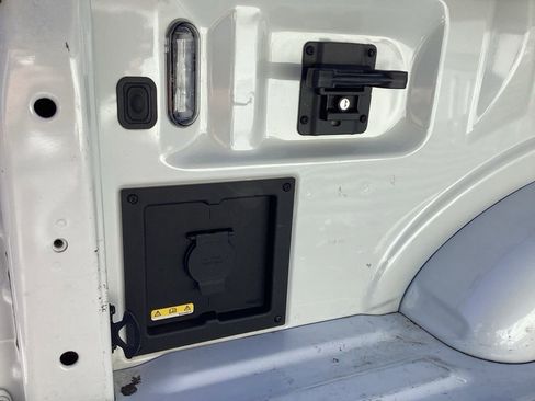 Used 2021 Ford F150 Lariat w/ Equipment Group 502A High image 11