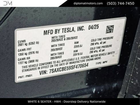 Used 2025 Tesla Model X AWD/4WD image 46