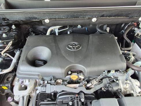 Used 2022 Toyota RAV4 XLE Premium FWD image 23