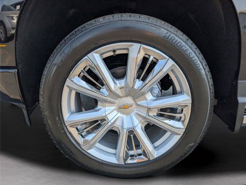 New 2026 Chevrolet Silverado 1500 High Country AWD/4WD image 9