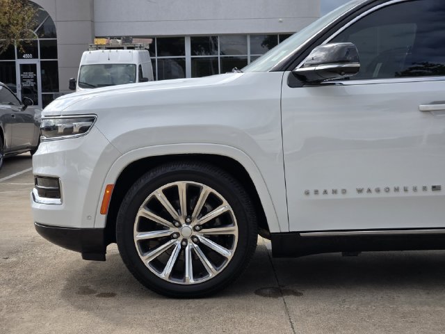 Used 2023 Jeep Grand Wagoneer L Series II AWD/4WD image 9
