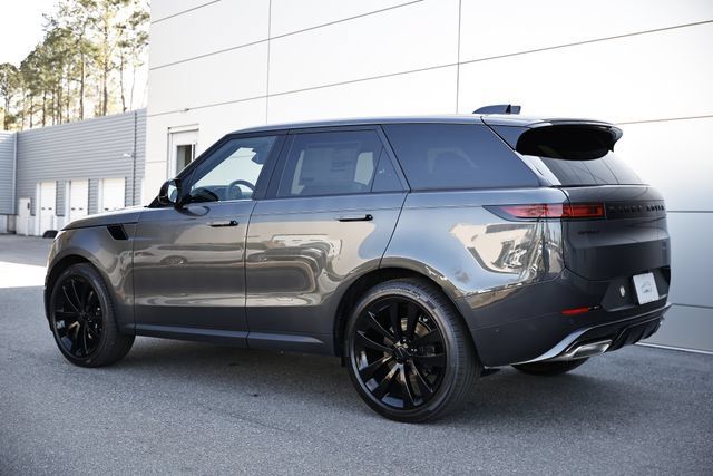 New 2026 Land Rover Range Rover Sport SE AWD/4WD image 7