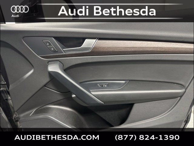 Used 2023 Audi Q5 2.0T Premium w/ Convenience Package AWD/4WD image 31