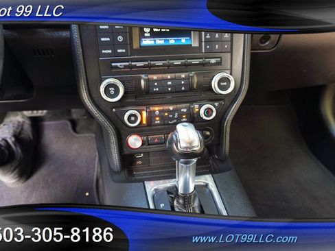 Used 2018 Ford Mustang Coupe RWD image 19