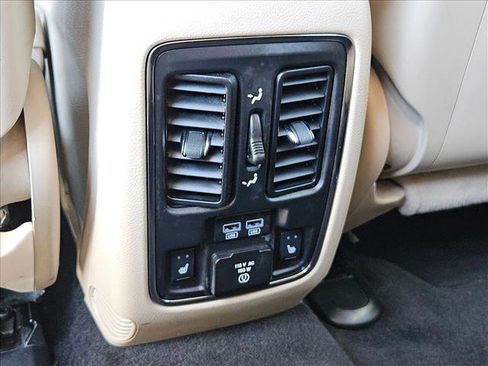 Used 2015 Dodge Durango Citadel w/ Technology Group RWD image 25