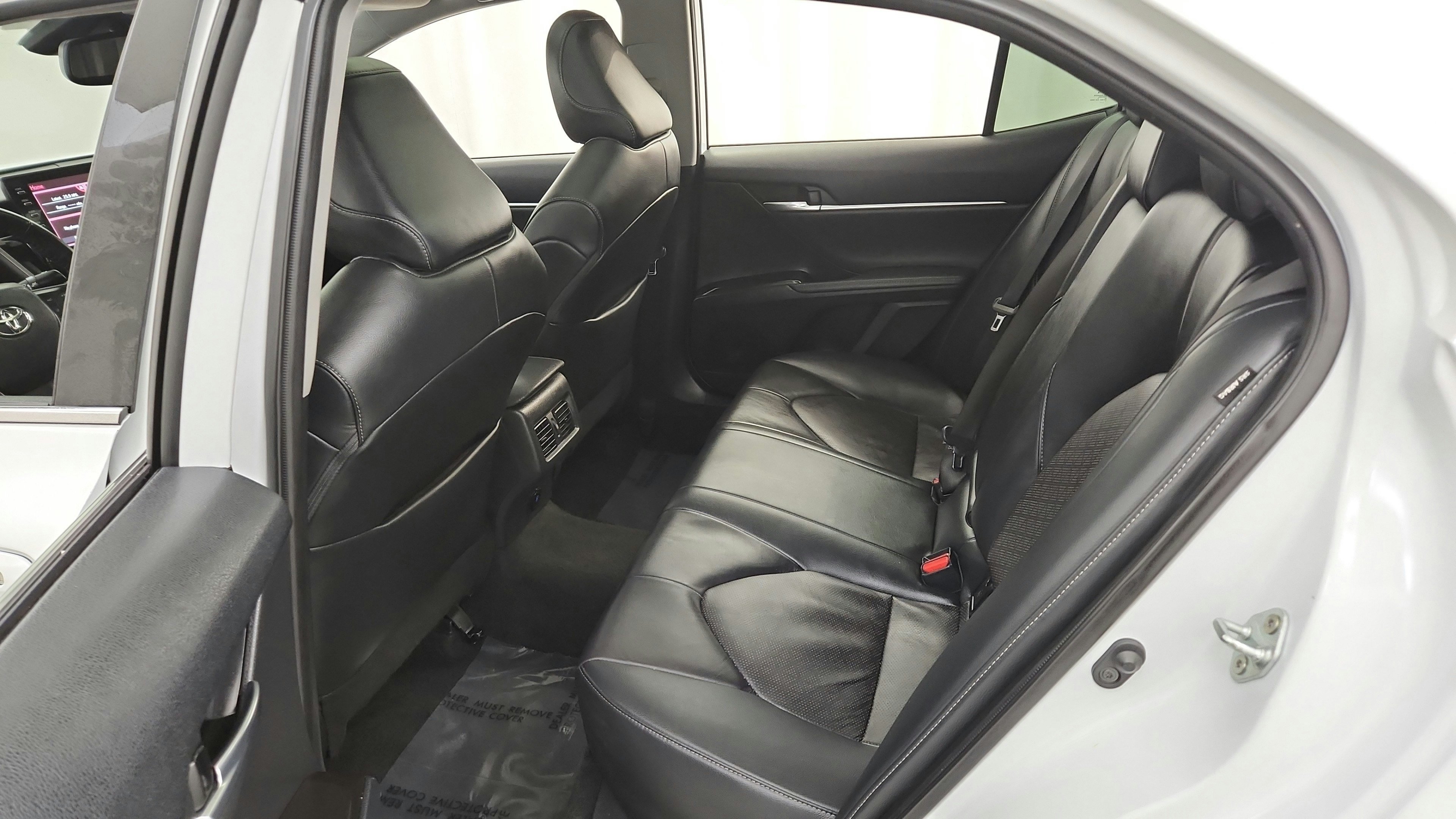 Used 2023 Toyota Camry XSE w/ Cold Weather Package FWD image 27