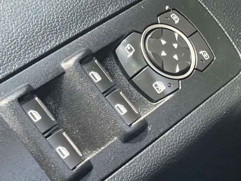 Used 2017 Ford F150 Raptor w/ Equipment Group 802A Luxury AWD/4WD image 32
