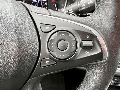 Used 2021 Buick Enclave Avenir w/ Avenir Technology Package image 19