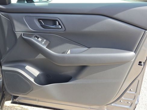 Used 2026 Nissan Rogue S AWD/4WD image 6