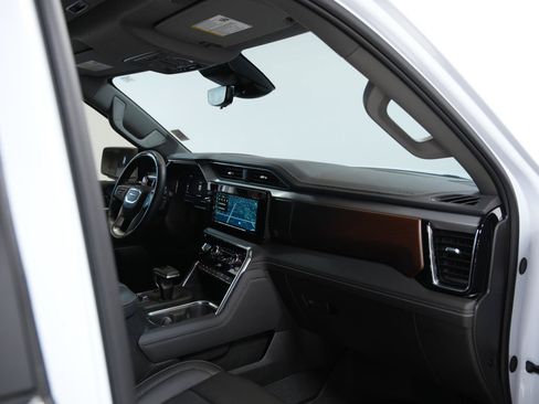 Used 2026 GMC Sierra 1500 Denali AWD/4WD image 19