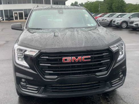 Certified 2023 GMC Terrain SLT w/ Elevation Edition AWD/4WD image 3