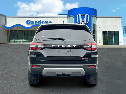 New 2026 Honda Pilot TrailSport image 5