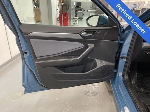 New 2025 Volkswagen Jetta SE w/ Black Wheel Package FWD image 25