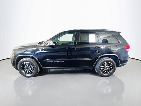 Used 2020 Jeep Grand Cherokee Trailhawk w/ Trailhawk Luxury Group AWD/4WD image 5