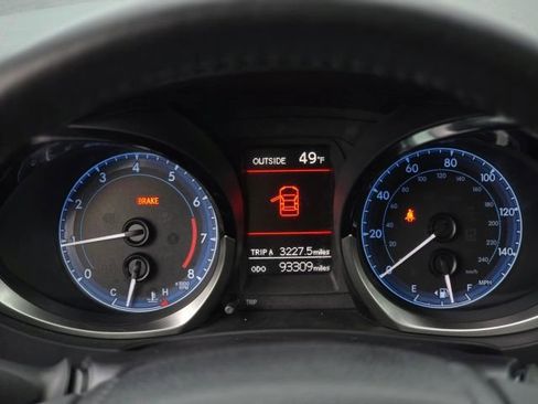 Used 2014 Toyota Corolla S image 13