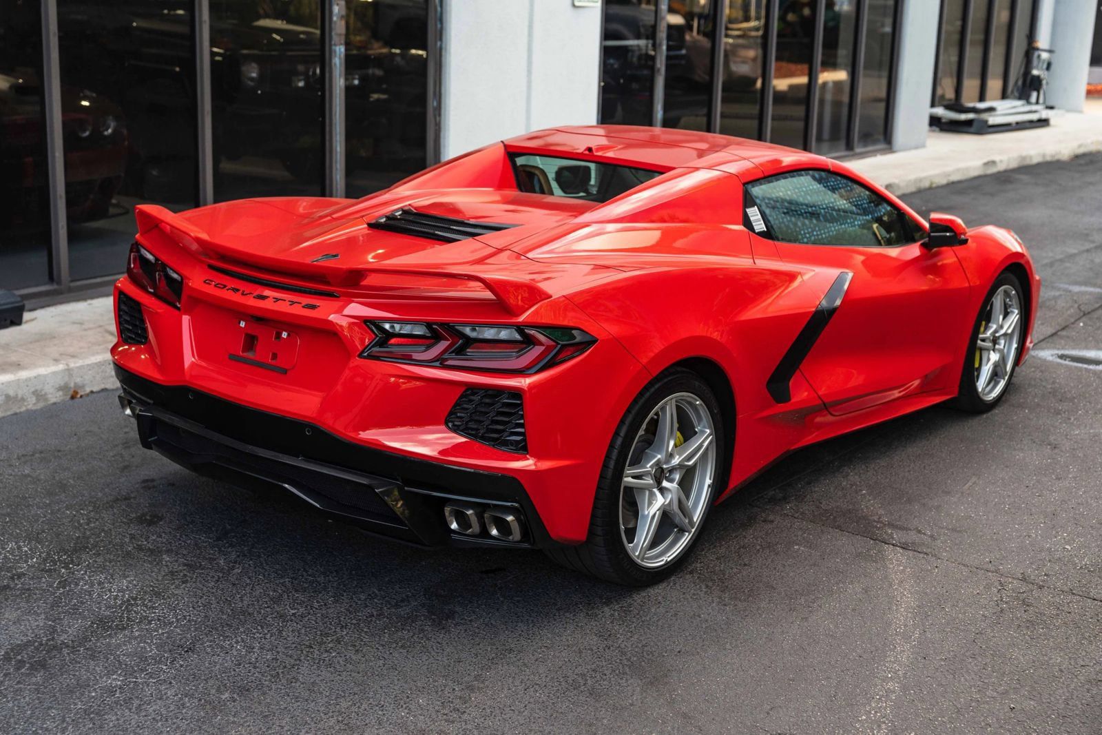 Used 2021 Chevrolet Corvette Stingray Preferred Conv w/ Z51 Performance Package RWD image 8