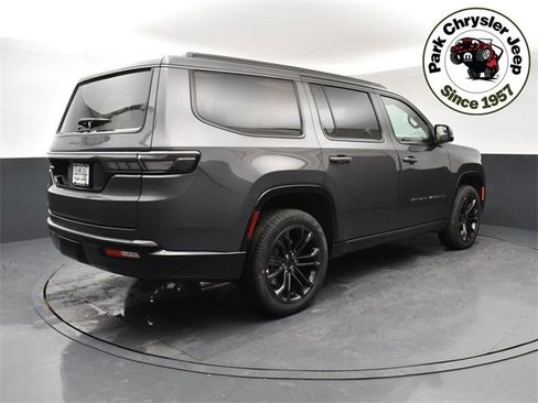 New 2026 Jeep Grand Wagoneer Summit image 6