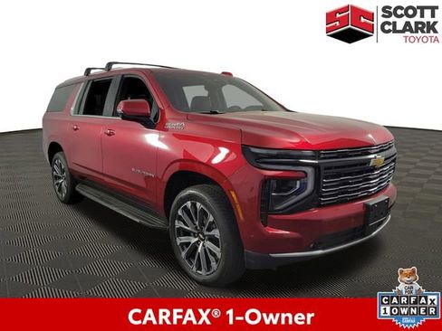 Used 2025 Chevrolet Suburban High Country AWD/4WD image 1