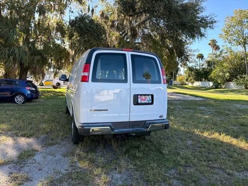 New 2025 Chevrolet Express 2500 Work Van 3D Cargo Van w/ Driver Convenience Package RWD image 9