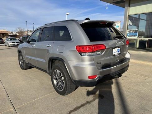 Used 2018 Jeep Grand Cherokee Limited w/ Luxury Group II image 7