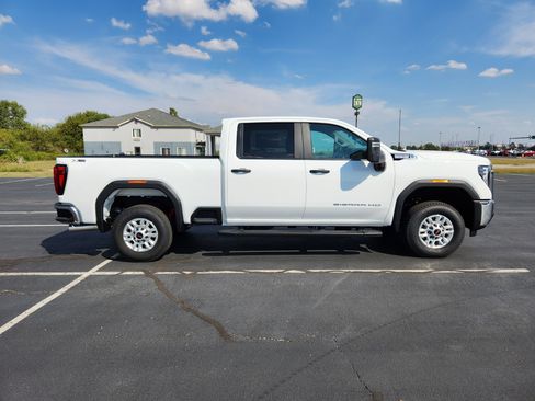 New 2025 GMC Sierra 2500 Pro image 5