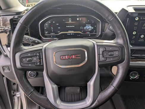 Used 2022 GMC Sierra 1500 Elevation w/ LPO, Elevation Black Package image 17