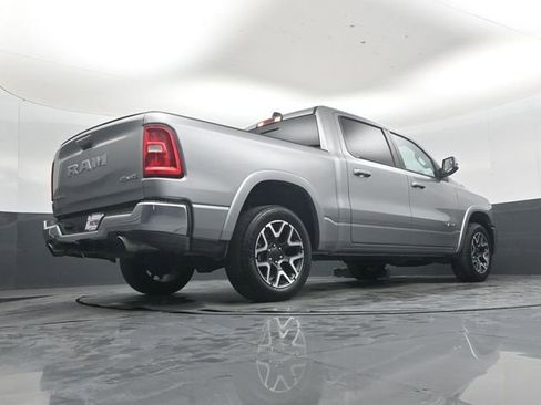 Used 2025 RAM 1500 Laramie AWD/4WD image 39