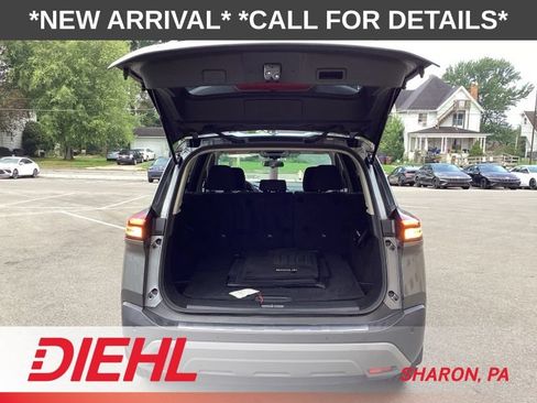 Used 2022 Nissan Rogue SV AWD/4WD image 15