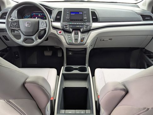 Used 2021 Honda Odyssey LX image 17