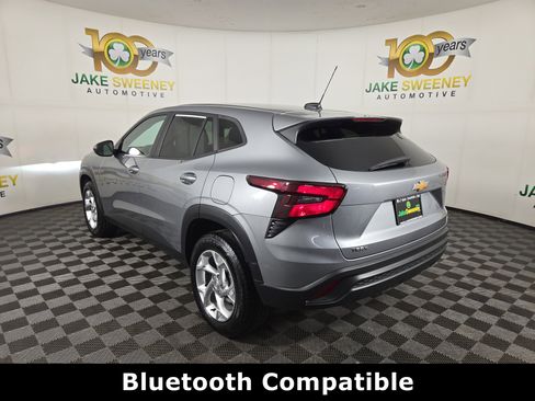 Certified 2024 Chevrolet Trax LS w/ LS Convenience Package FWD image 6