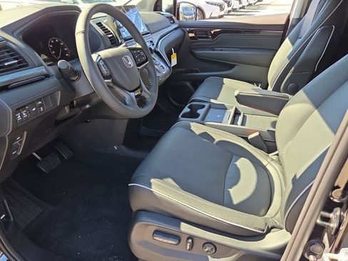 New 2026 Honda Odyssey Elite image 8