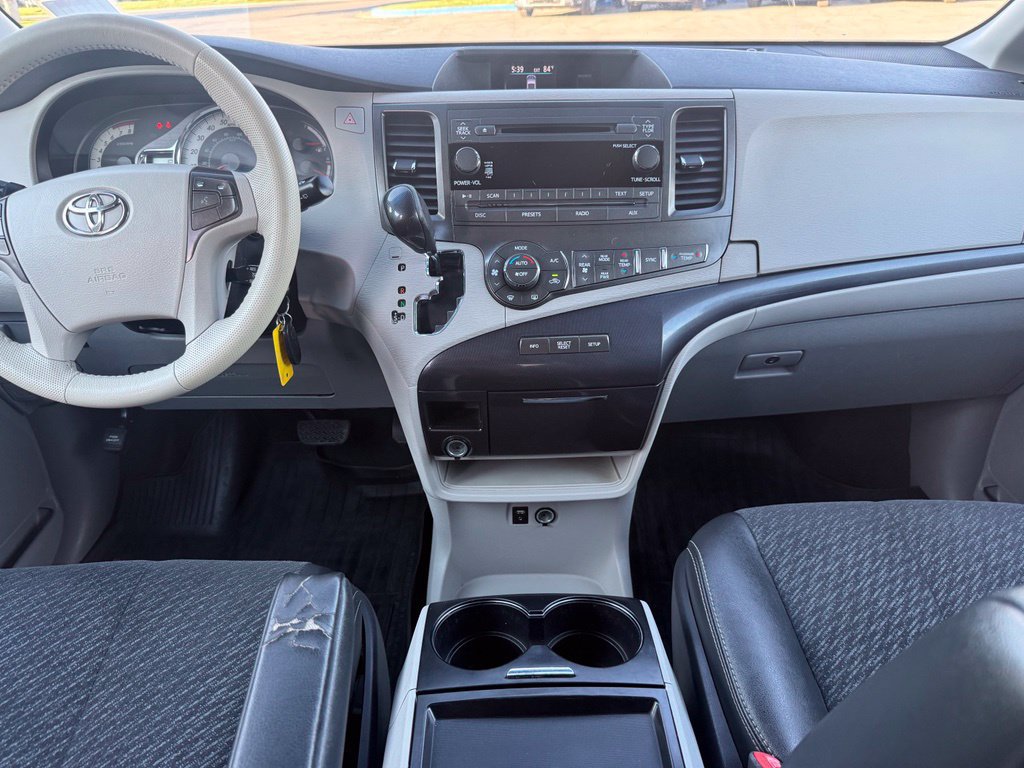 Used 2011 Toyota Sienna SE w/ Preferred Pkg FWD image 57