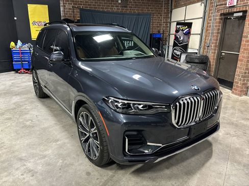 Used 2021 BMW X7 xDrive40i w/ Premium Package image 17