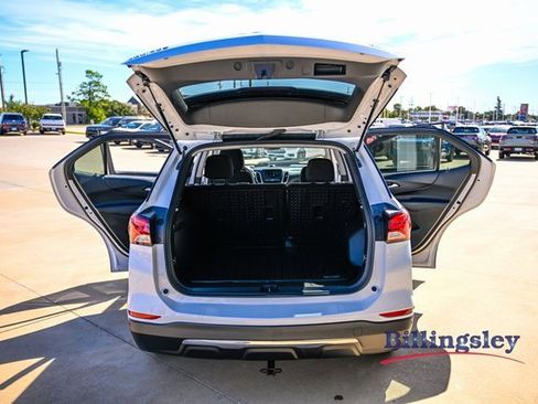 Used 2023 Chevrolet Equinox LT w/ LPO, Floor Liner Package image 17