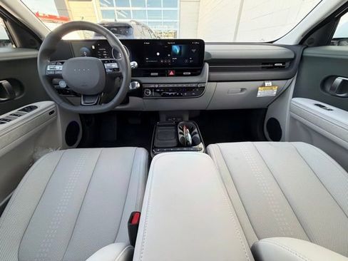 New 2026 Hyundai Ioniq 5 Limited image 17