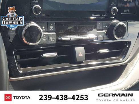 Used 2022 Toyota Highlander XLE AWD/4WD image 28