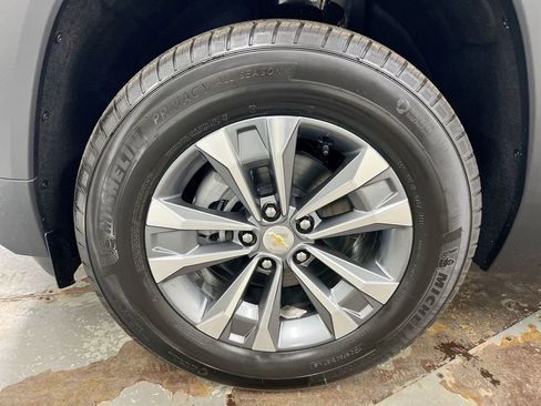 New 2026 Chevrolet Equinox LT w/ Safety and Technology Package AWD/4WD image 27
