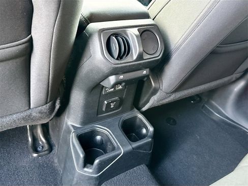 Used 2022 Jeep Wrangler Unlimited Sahara w/ LED Lighting Group image 28