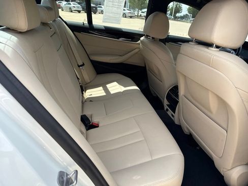 Used 2020 BMW 530i RWD image 16