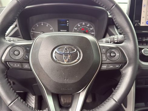 Used 2024 Toyota Corolla Cross LE w/ Moonroof Package AWD/4WD image 14