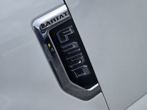 Used 2022 Ford F250 Lariat w/ Tremor Off-Road Package image 12