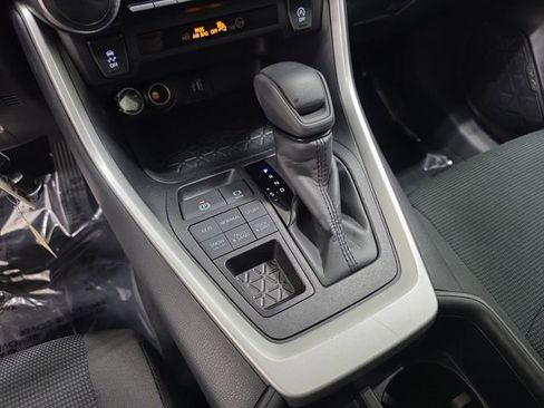 Certified 2025 Toyota RAV4 LE image 22