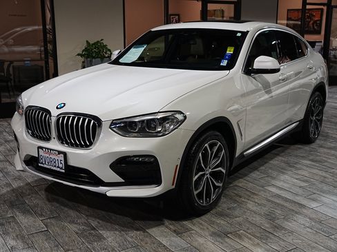 Used 2021 BMW X4 xDrive30i w/ Premium Package image 3