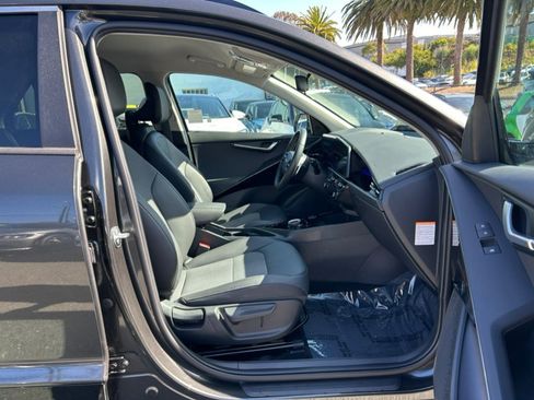 Used 2024 Kia Niro Wind FWD image 34