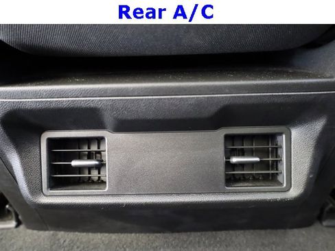 Used 2022 Chevrolet Silverado 1500 Custom image 32