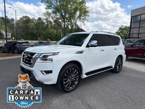 Used 2024 Nissan Armada Platinum w/ Captain's Chairs Package RWD image 5